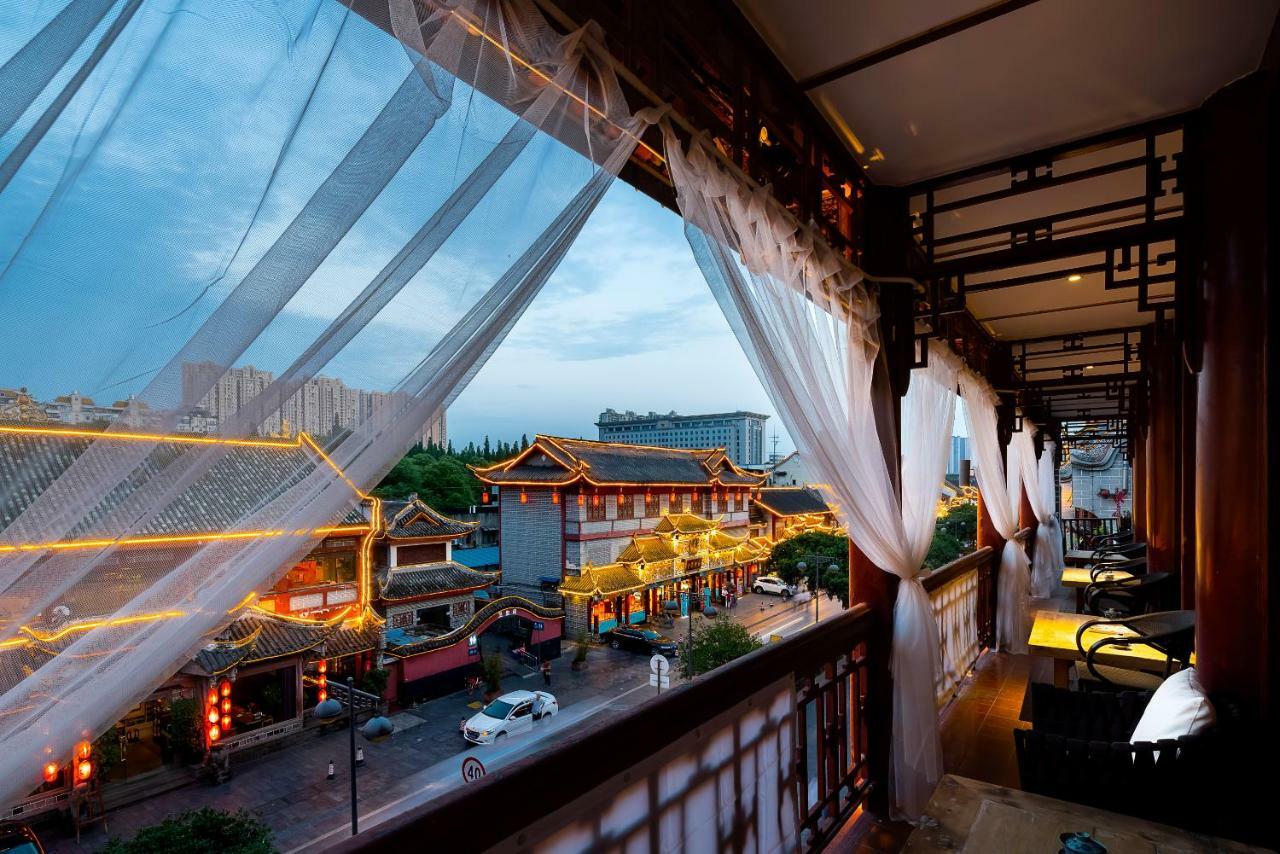 Qintai Tibetan Culture Boutique Hotel Chengdu Exterior foto